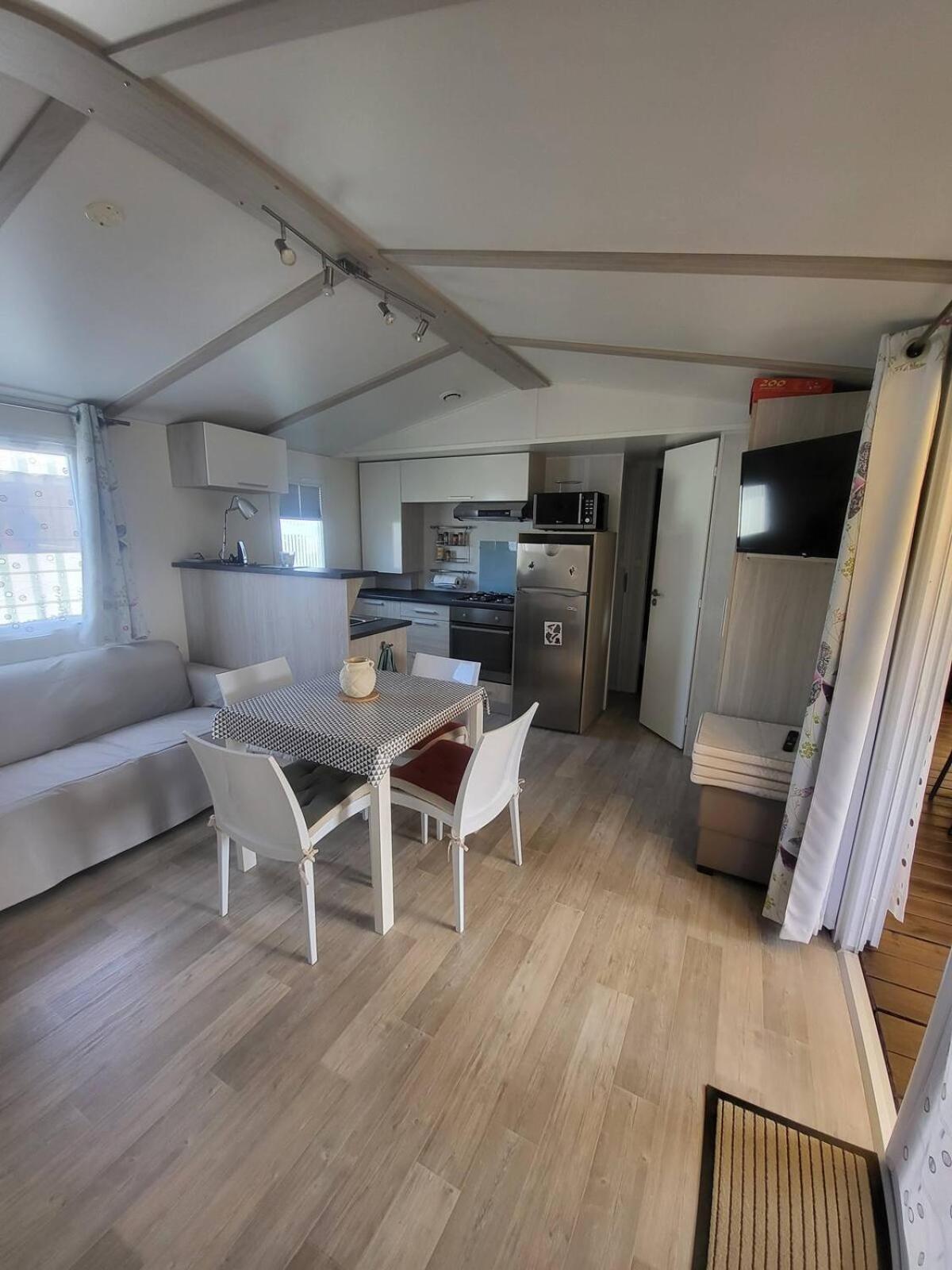 Mobil-Home Montmartin-Sur-Mer Hauteville-sur-Mer Εξωτερικό φωτογραφία